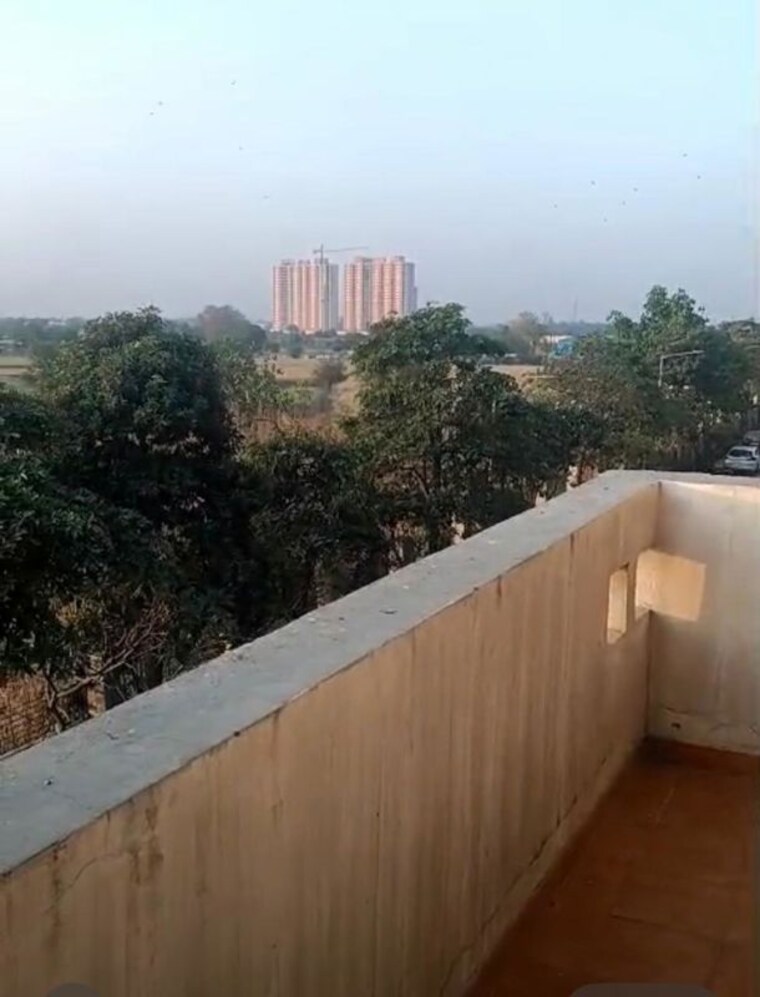 Balcony, morta 3.5 Bedroom 1780 Sq.Ft. Apartment In Morta Ghaziabad 10750007