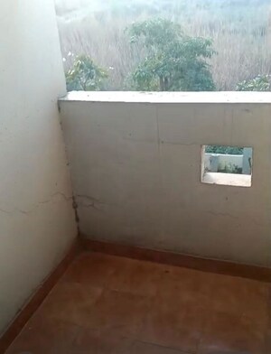 Room in 3.5 BHK Apartment at Morta – for Sale