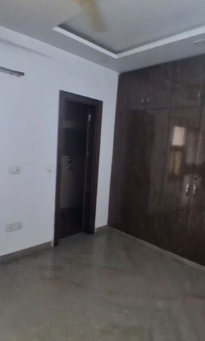 Room in 2 BHK Builder Floor at Subhash Nagar – for Rent