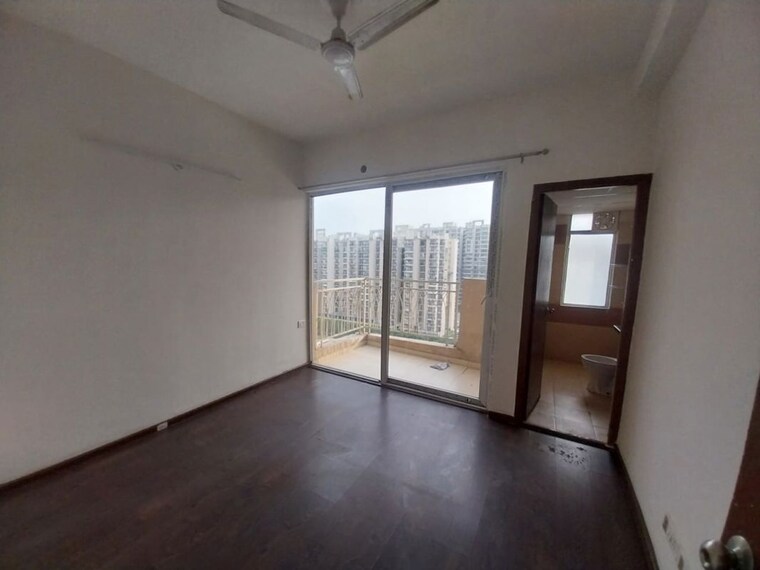 Room, mahagun-my-woods 3 Bedroom 1370 Sq.Ft. Apartment In Sector 16c Greater Noida Greater Noida 10750026