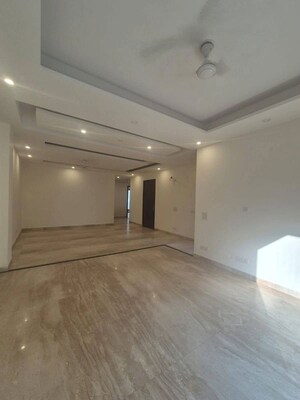 3 BHK Builder Floor For Rent in BPTP Amstoria, Sector 102