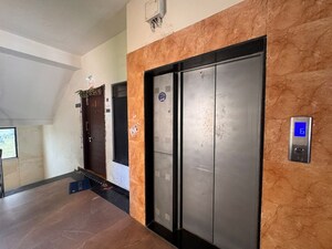 Lift in 3 BHK Apartment at Besa – for Sale