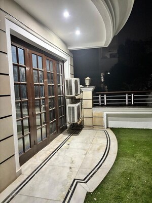 Balcony in 3 BHK Builder Floor at Sector 45 – for Rent