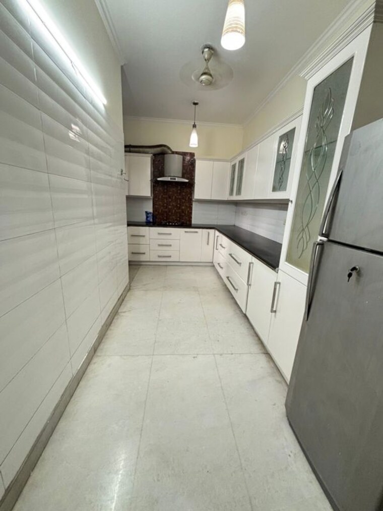Kitchen, sector 45 3 Bedroom 1850 Sq.Ft. Builder Floor In Sector 45 Gurgaon 10750056