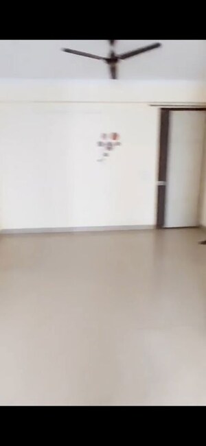 Room in 3 BHK Apartment at Saviour Green Arch, Tech Zone 4 Greater Noida – for Rent