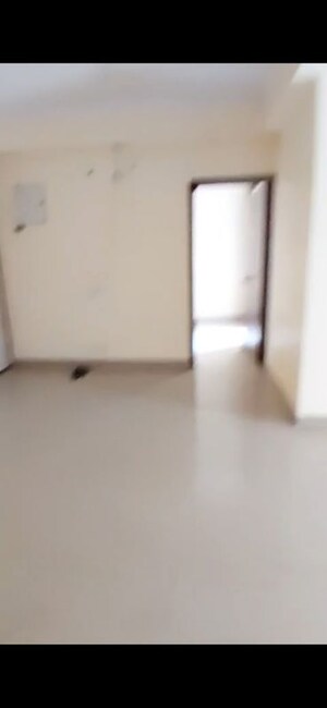 Room in 3 BHK Apartment at Saviour Green Arch, Tech Zone 4 Greater Noida – for Rent