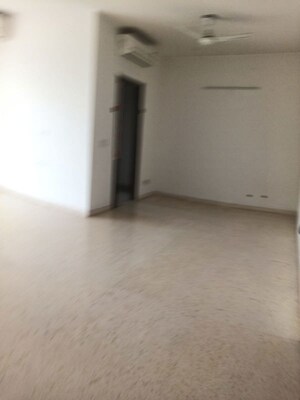 Room in 4 BHK Builder Floor at DLF Garden City Independent Floors, Sector 92 – for Sale