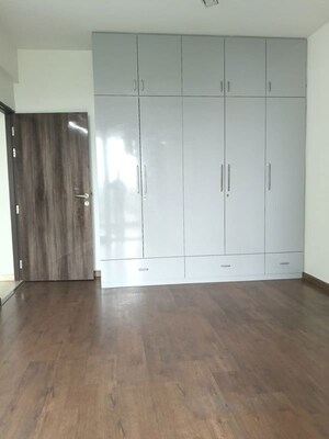 Room in 4 BHK Builder Floor at DLF Garden City Independent Floors, Sector 92 – for Sale