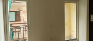 Room in 3 BHK Builder Floor at Sector 51 – for Rent