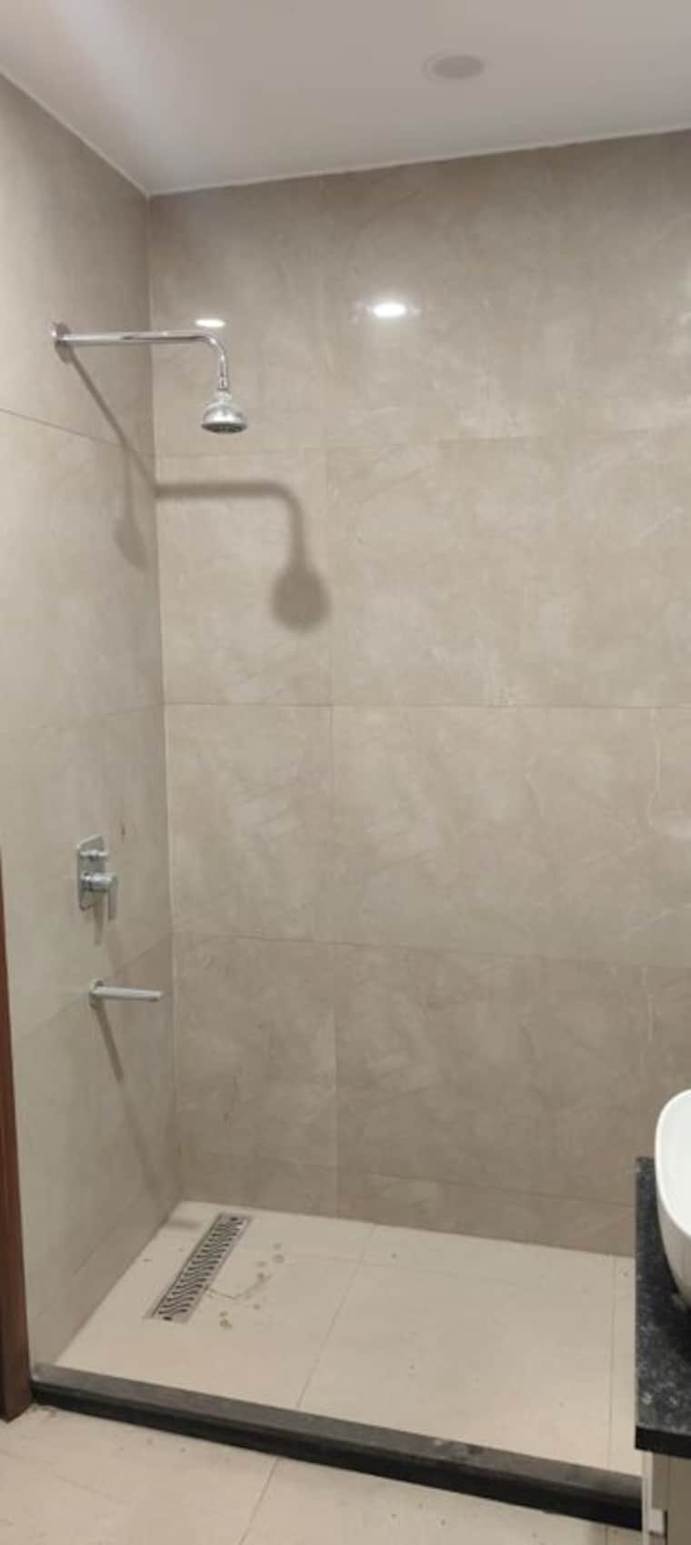 Bathroom, sector 51 3 Bedroom 200 Sq.Yd. Builder Floor In Sector 51 Gurgaon 10740355