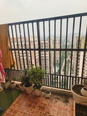2 BHK Apartment For Sale in Dasnac Burj, Sector 75