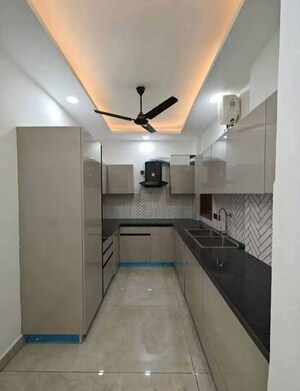 3 BHK Builder Floor For Rent in Chattarpur
