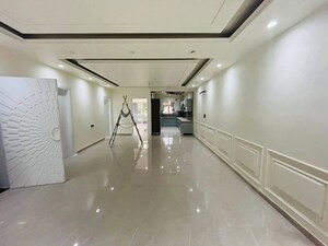 Parking in 4 BHK Builder Floor at Chattarpur – for Rent