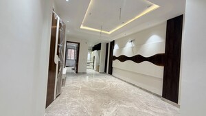 Room in 3 BHK Builder Floor at Shalimar Bagh – for Sale