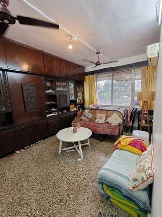 1 BHK +Villa For Rent in Paschim Apartments in Dadar West, Mumbai