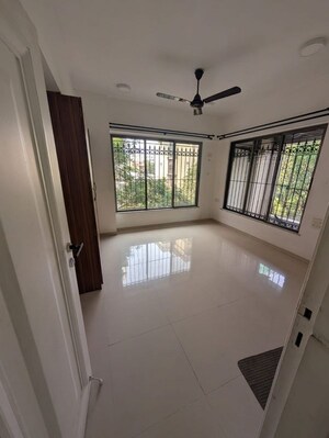 2 BHK Apartment For Rent in Bandra West