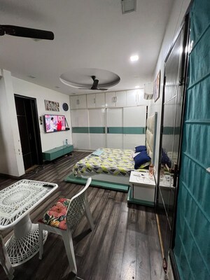 3 BHK Builder Floor For Rent in Kirti Nagar
