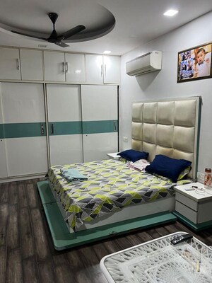 Bedroom in 3 BHK Builder Floor at Kirti Nagar – for Rent