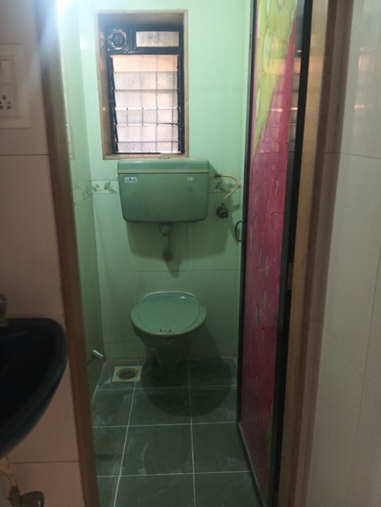 Bathroom, sukh-swati-apartment 1 Bedroom 565 Sq.Ft. Apartment In Shree Nagar Thane 10750209