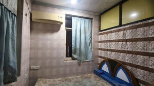Room in 2 BHK Apartment at Bandra West – for Rent