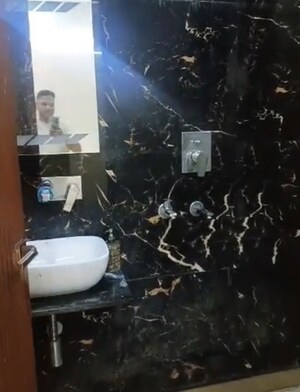 Parking in 3 BHK Builder Floor at Ashok Nagar – for Rent