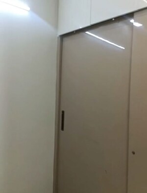 Furnished Amenities in 3 BHK Builder Floor at Ashok Nagar – for Rent