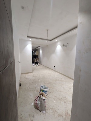 Room in 2 BHK Builder Floor at Neb Sarai – for Rent