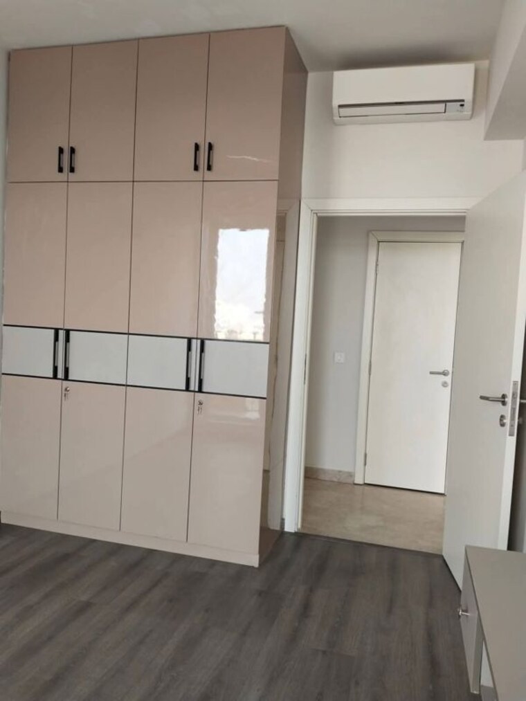 Room, ireo-the-corridors 2.5 Bedroom 1585 Sq.Ft. Apartment In Sector 67a Gurgaon 10750222
