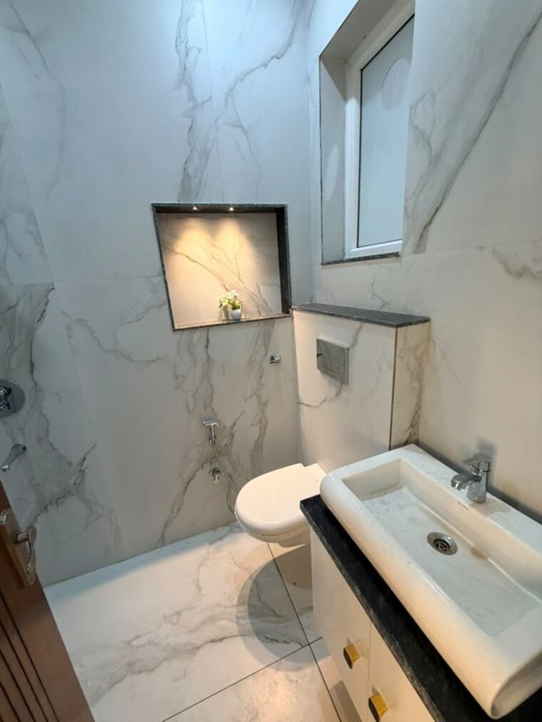 Attached Bathroom, sector 123 4 Bedroom 100 Sq.Yd. Independent House In Sector 123 Mohali 10750219