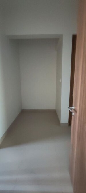 Room in 3.5 BHK Apartment at Sagitarius Bluegrass Residences, Kalyani Nagar – for Sale