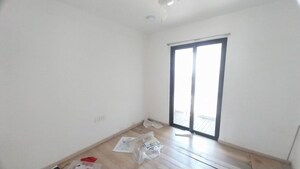 Room in 3 BHK Apartment at New Cuffe Parade, Wadala – for Sale