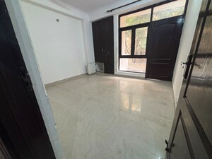 Room in 3 BHK Apartment at Vijaya Apartments, Indrapuram – for Sale