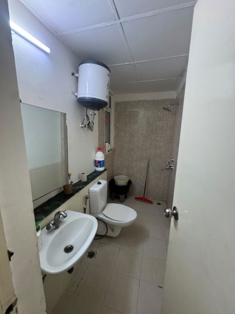 Bathroom, jaypee-greens-kosmos 2 Bedroom 850 Sq.Ft. Apartment In Sector 134 Noida 10750275