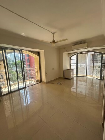 3 BHK Apartment For Rent in Alka Apartment in Santacruz West, Mumbai