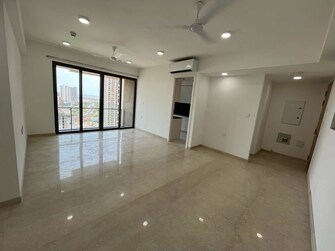 2 BHK +  955 Sq.Ft. Apartment in New Cuffe Parade