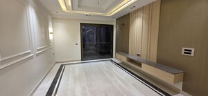 Room in 4 BHK Builder Floor at Sector 4 – for Sale