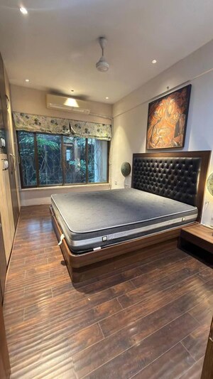 Bedroom in 3 BHK Apartment at Elegant Apartment Khar, Khar West – for Rent