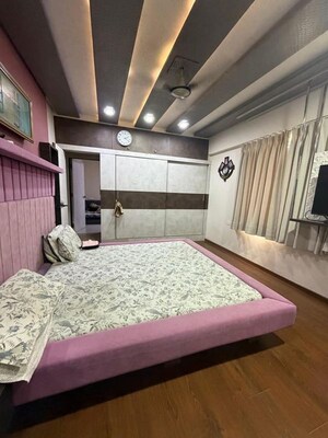 Bedroom in 3 BHK Apartment at Elegant Apartment Khar, Khar West – for Rent