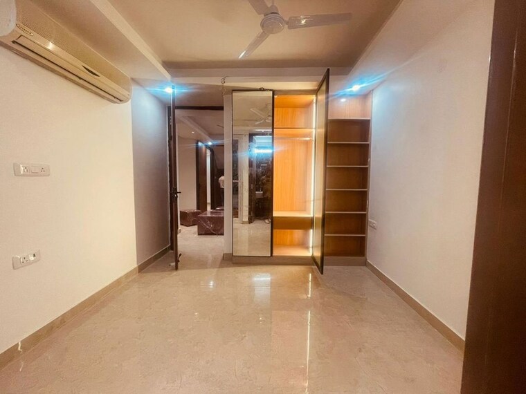 Room, saket 2 Bedroom 750 Sq.Ft. Apartment In Saket Delhi 10750315