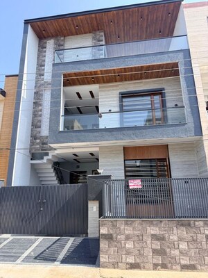 4 BHK Independent House For Sale in Sector 125