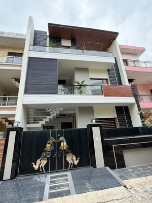 4 BHK Independent House For Sale in Sector 124
