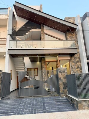 4 BHK Independent House For Sale in Sector 124