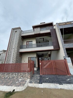 4 BHK Independent House For Sale in Sector 124