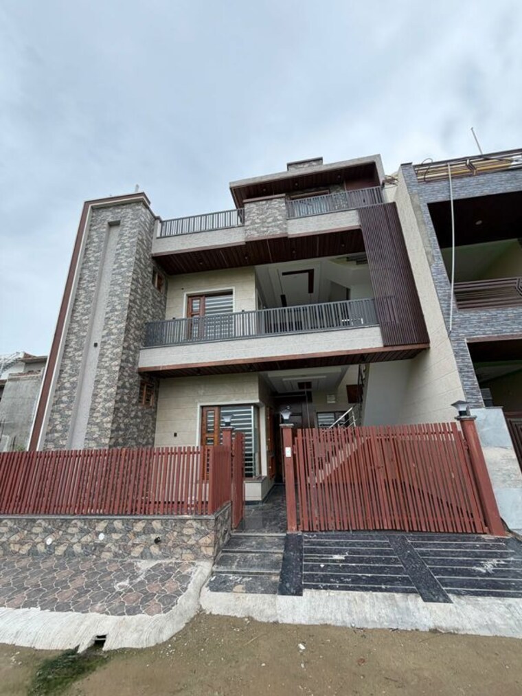 Exterior View, sector 124 4 Bedroom 150 Sq.Yd. Independent House In Sector 124 Mohali 10749843