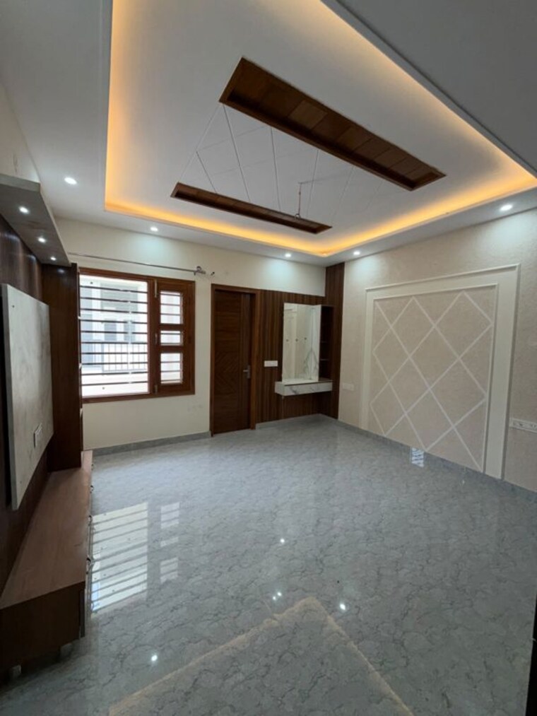 Room, sector 124 4 Bedroom 150 Sq.Yd. Independent House In Sector 124 Mohali 10749843