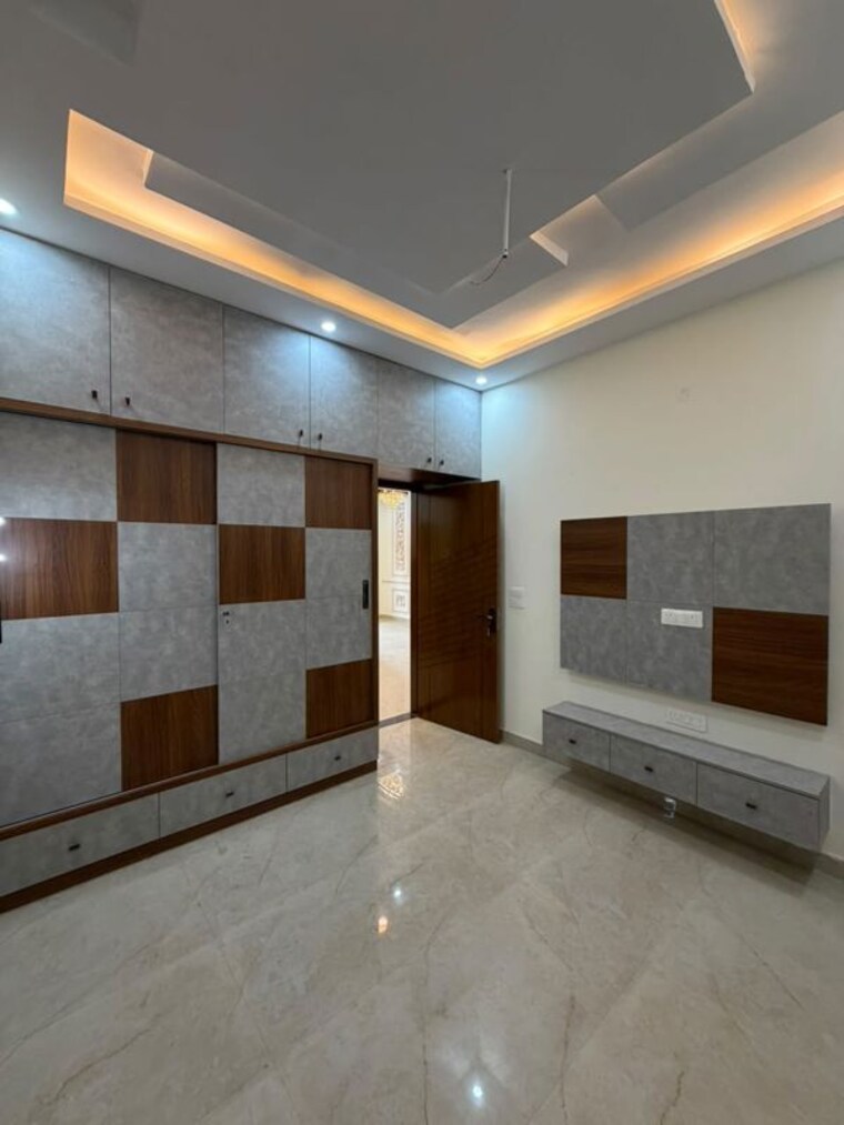 Room, sector 123 4 Bedroom 108 Sq.Yd. Villa In Sector 123 Mohali 10750348