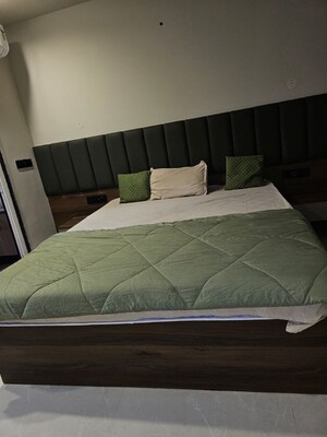 Bedroom in 1 BHK Builder Floor at Sector 39 – for Rent