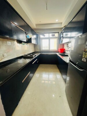 Kitchen in 4 BHK Builder Floor at Sector 40 – for Rent