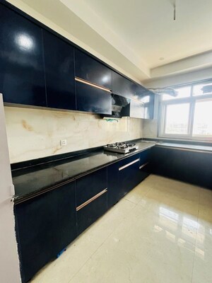 Kitchen in 4 BHK Builder Floor at Sector 40 – for Rent