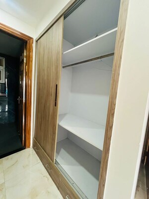 Furnished Amenities in 4 BHK Builder Floor at Sector 40 – for Rent